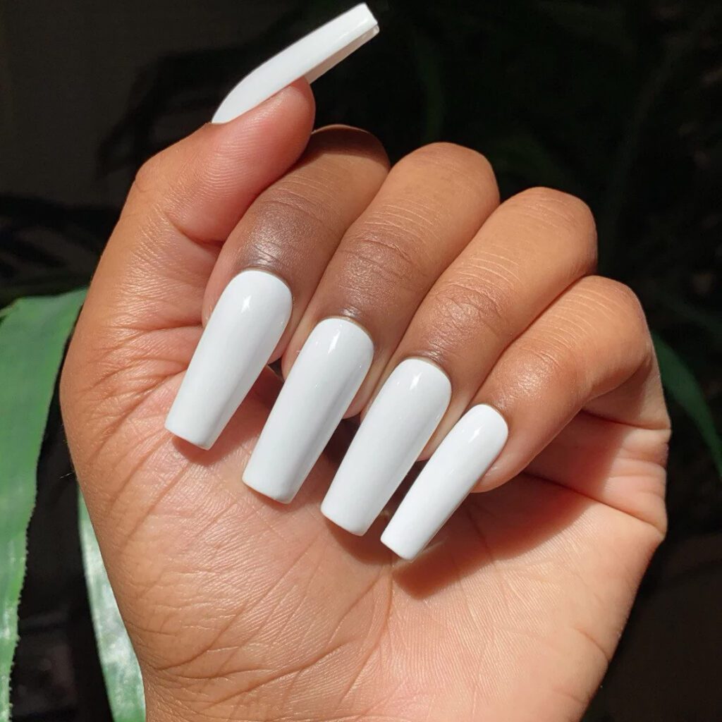 white-nails-07