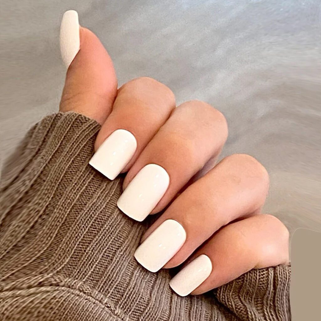 white-nails-16