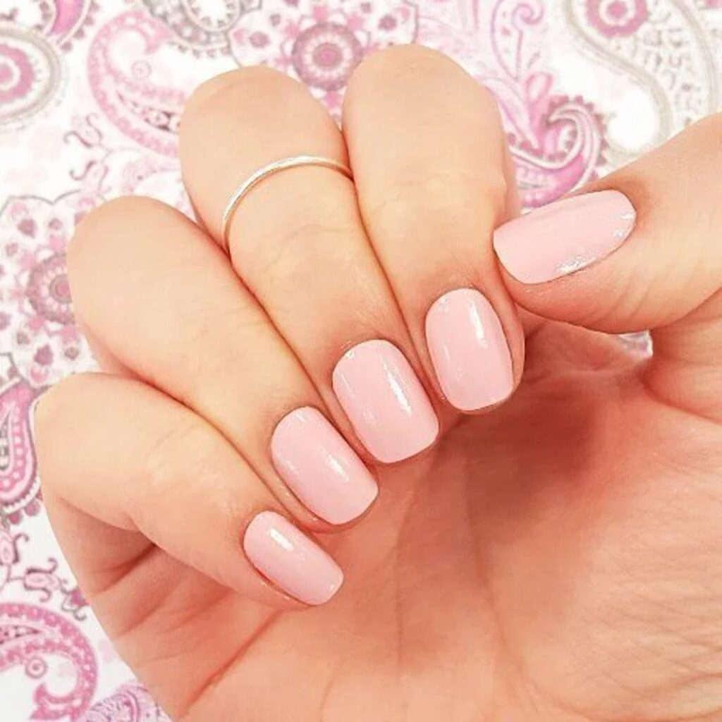 light-pink-nails-03